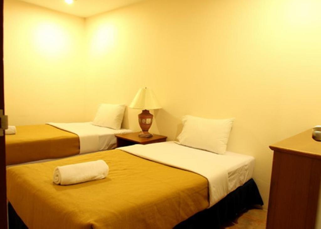 Js Tower Hotell Bangkok Eksteriør bilde